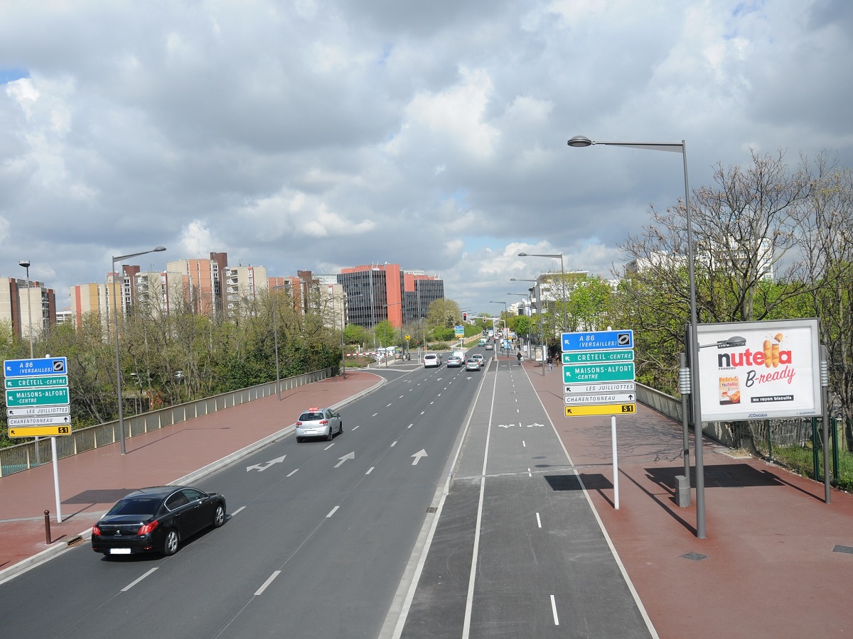 Aménagement d'une piste cyclable en enrobé noir RD19 Crétail/Maisons-Alfort(94)